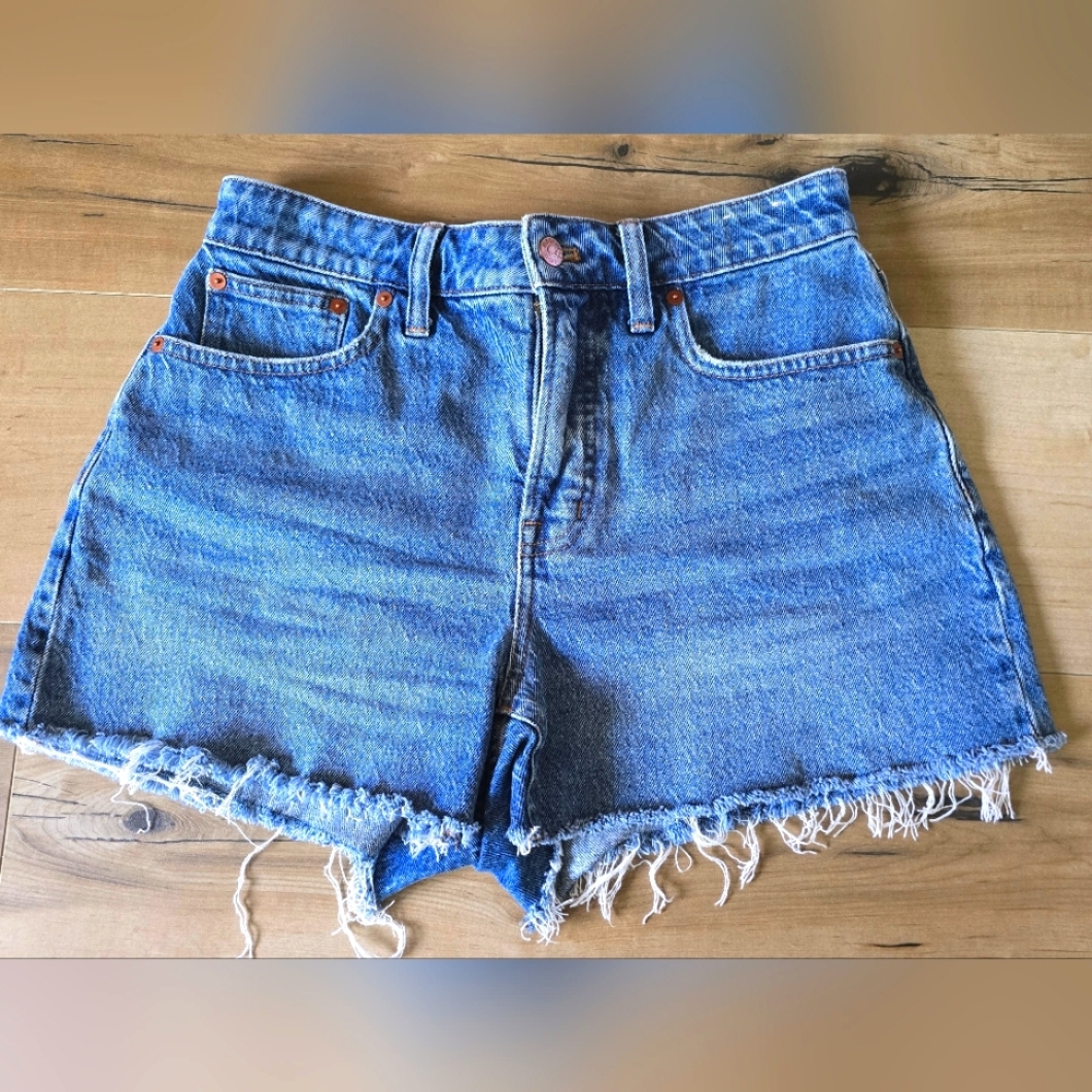 Madewell Size 28 Curvy Denim Frayed Hem Women's Shorts